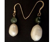 fresh water pearl earring